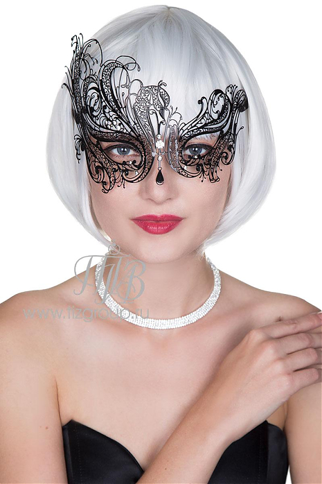 Карнавальная маска из металла с кристаллами