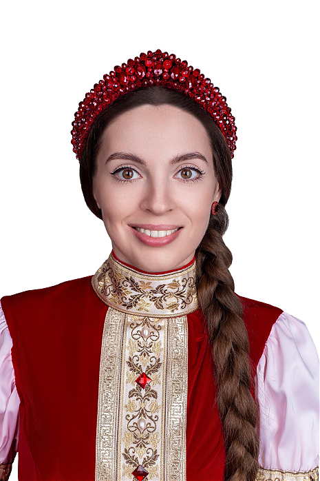 Красный кокошник 