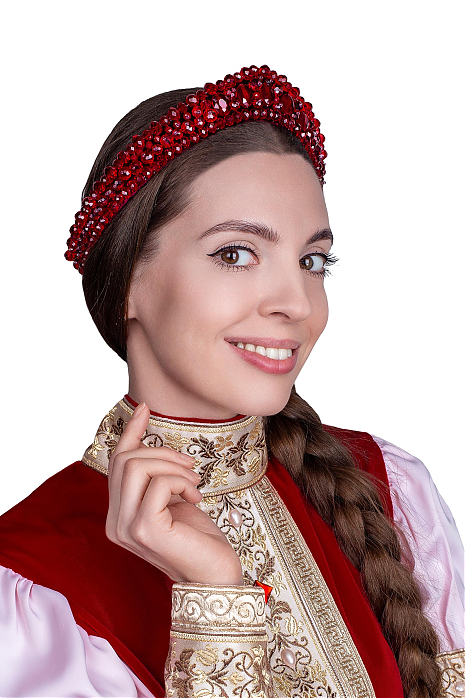 Красный кокошник 