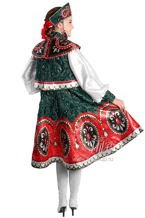 Женский русский народный костюм