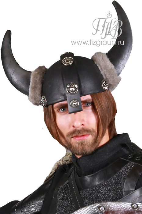 Рогатый шлем викинга